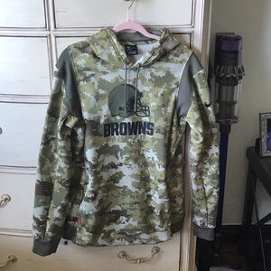 Nike Cleveland Browns Camo Men's Hoodie with Football Graphic
